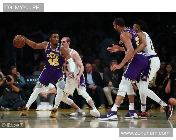 爵士队强势反弹击败湖人队成功终结对手六连胜的辉煌纪录