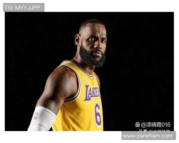 里夫斯盛赞詹姆斯篮球智商高我们将持续沟通助力球队成功