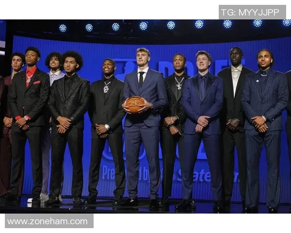 阿斯报评选新赛季最值得关注的新秀弗拉格、杨瀚森等人入选