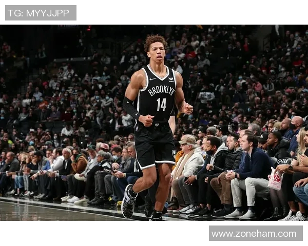 夏普强杀篮下 腾空跃起战斧劈扣