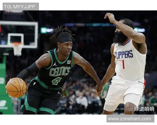 快船挑战卫冕冠军！小卡崴脚出战成疑，全队士气低落难逃2连败