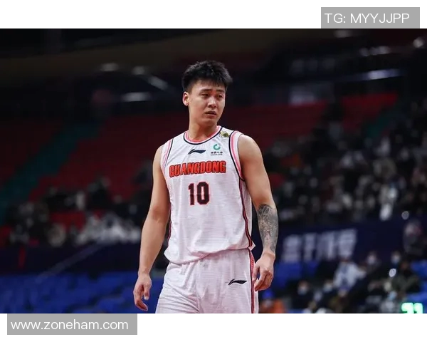 广东男篮93-65力压浙江小组头名出线，赵睿13+5+6，胡明轩14分