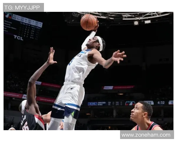 游刃有余!爱德华兹13中9拿到23分4助 正负值+28 游刃有余!爱德华兹13中9拿到23分4助 正负值+28